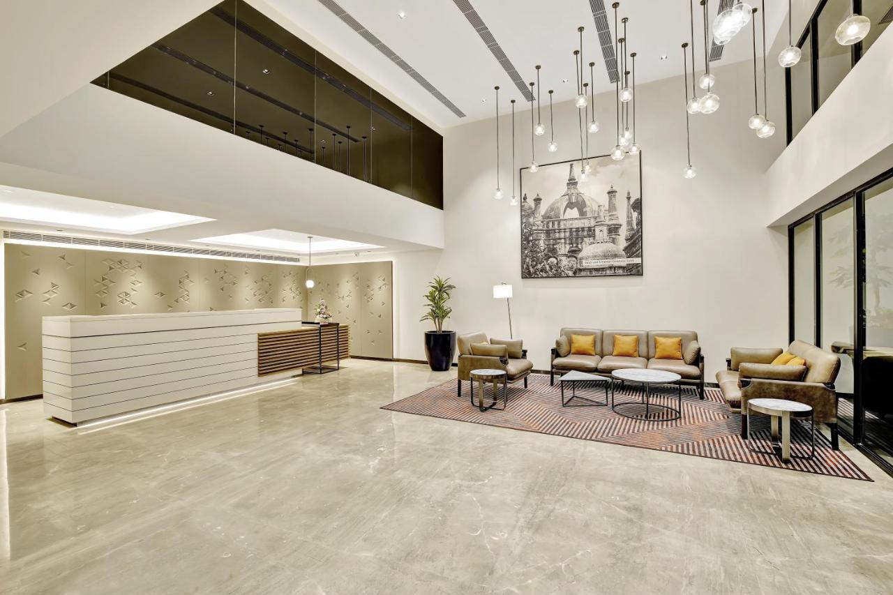 Park Inn By Radisson Surat Eksteriør billede