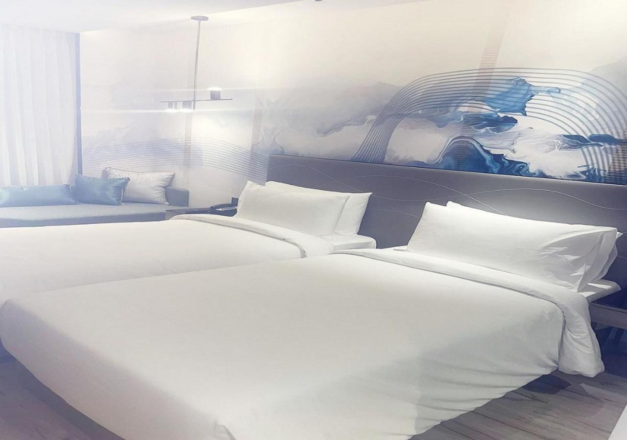 Park Inn By Radisson Surat Eksteriør billede